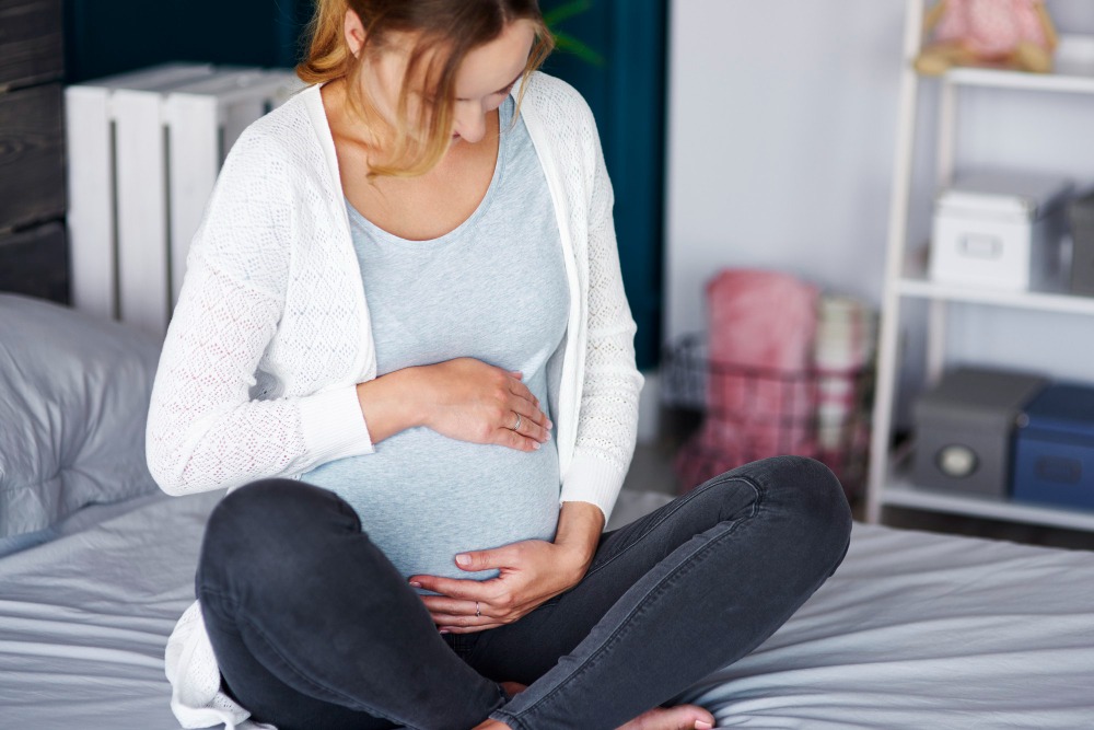 can tight pants cause miscarriage in early pregnancy