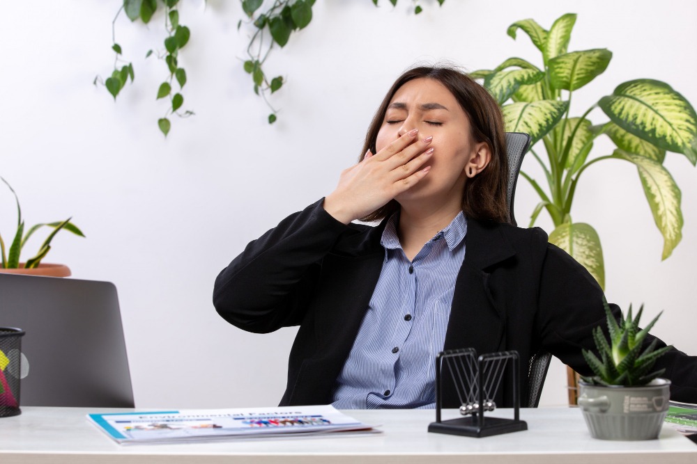 How to Hide Morning Sickness at Work